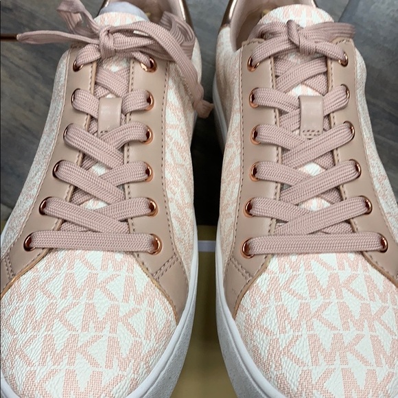 MICHAEL KORS POPPY LACE UP MINI MK LOGO PVC PINK - Picture 14 of 16